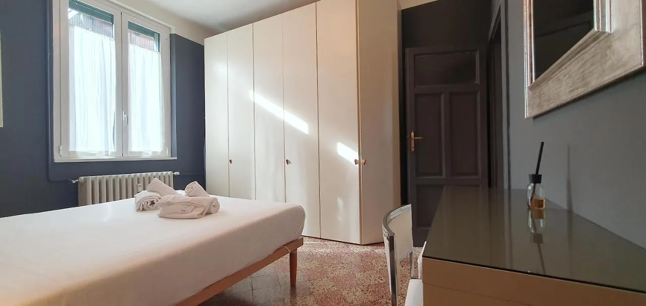 Appartamento Bnbutler - Aselli, 14 - Comodo E Luminoso Milano