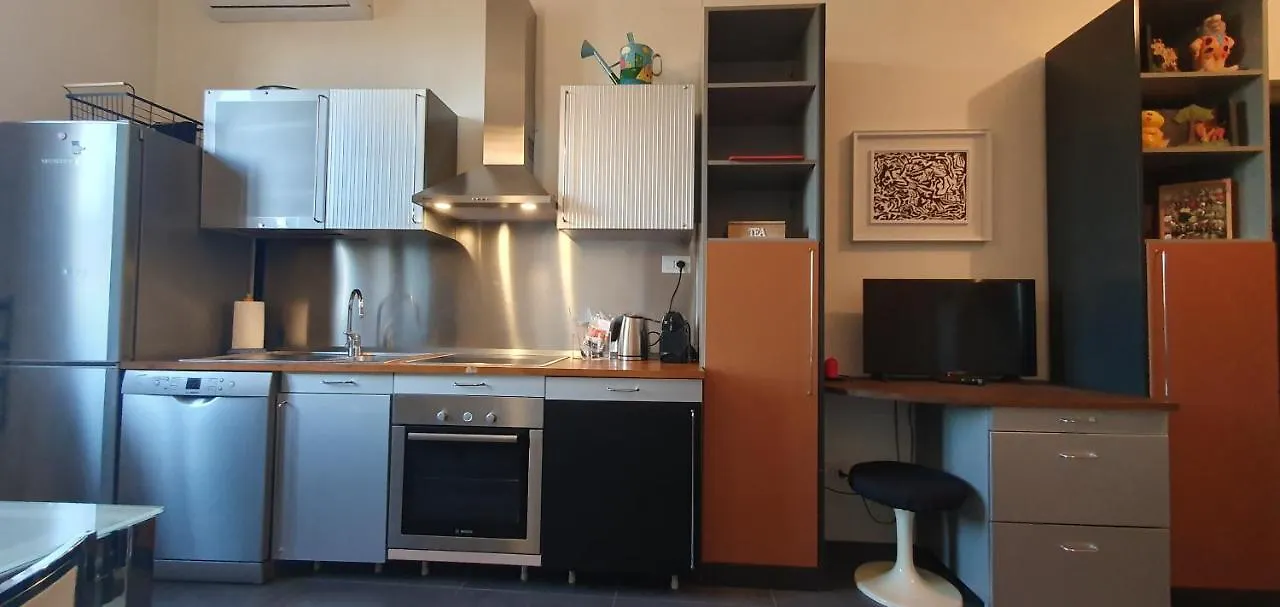 Appartamento Bnbutler - Aselli, 14 - Comodo E Luminoso Milano